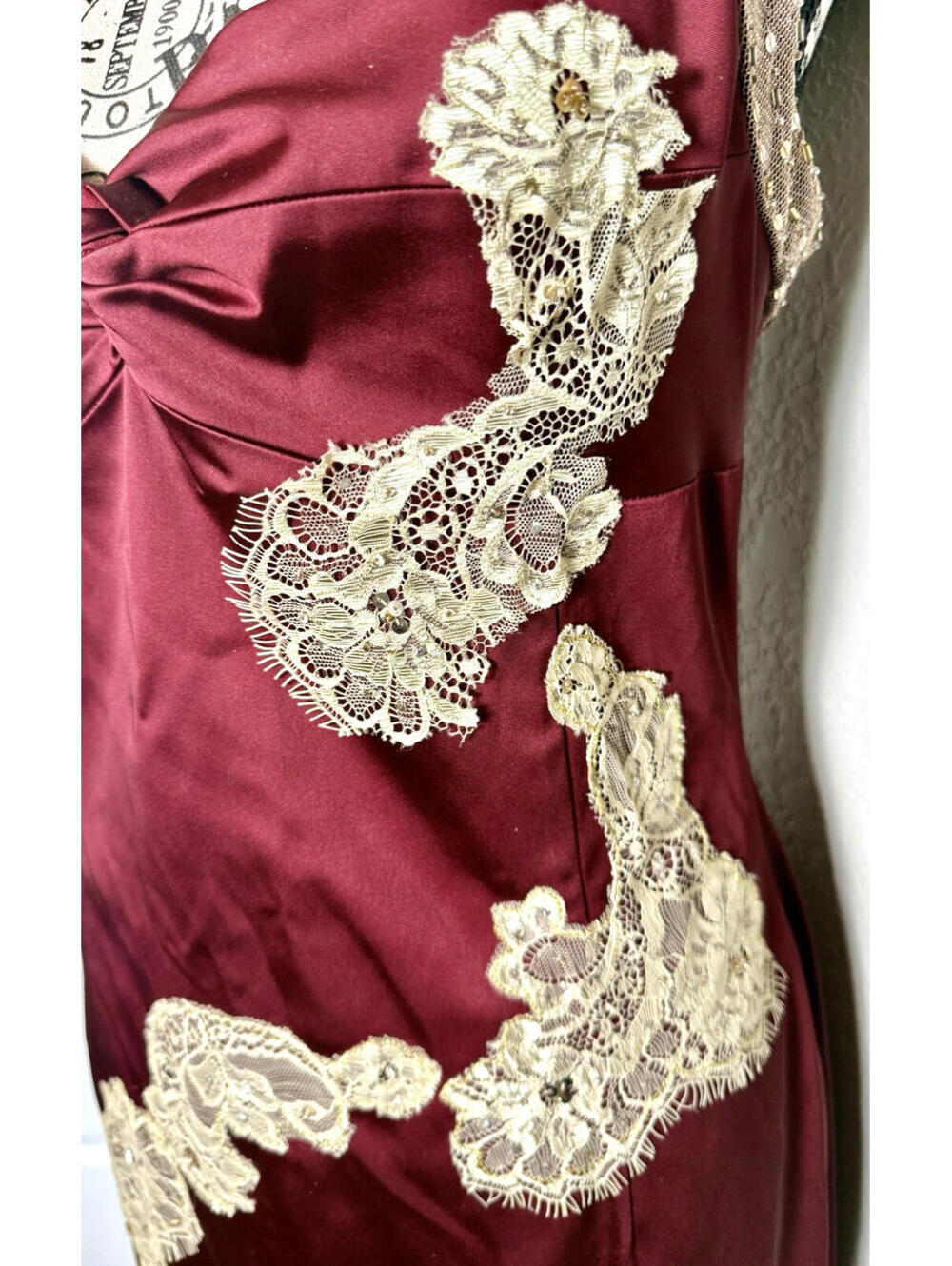 Adrianna Papell Burgundy Halter Lace Party Dress Women's Size 8 - Picture 6 of 15